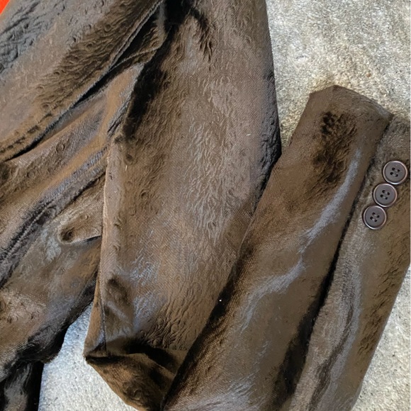 Crushed suede/velvet like gorgeous chocolate blazer - Picture 4 of 7